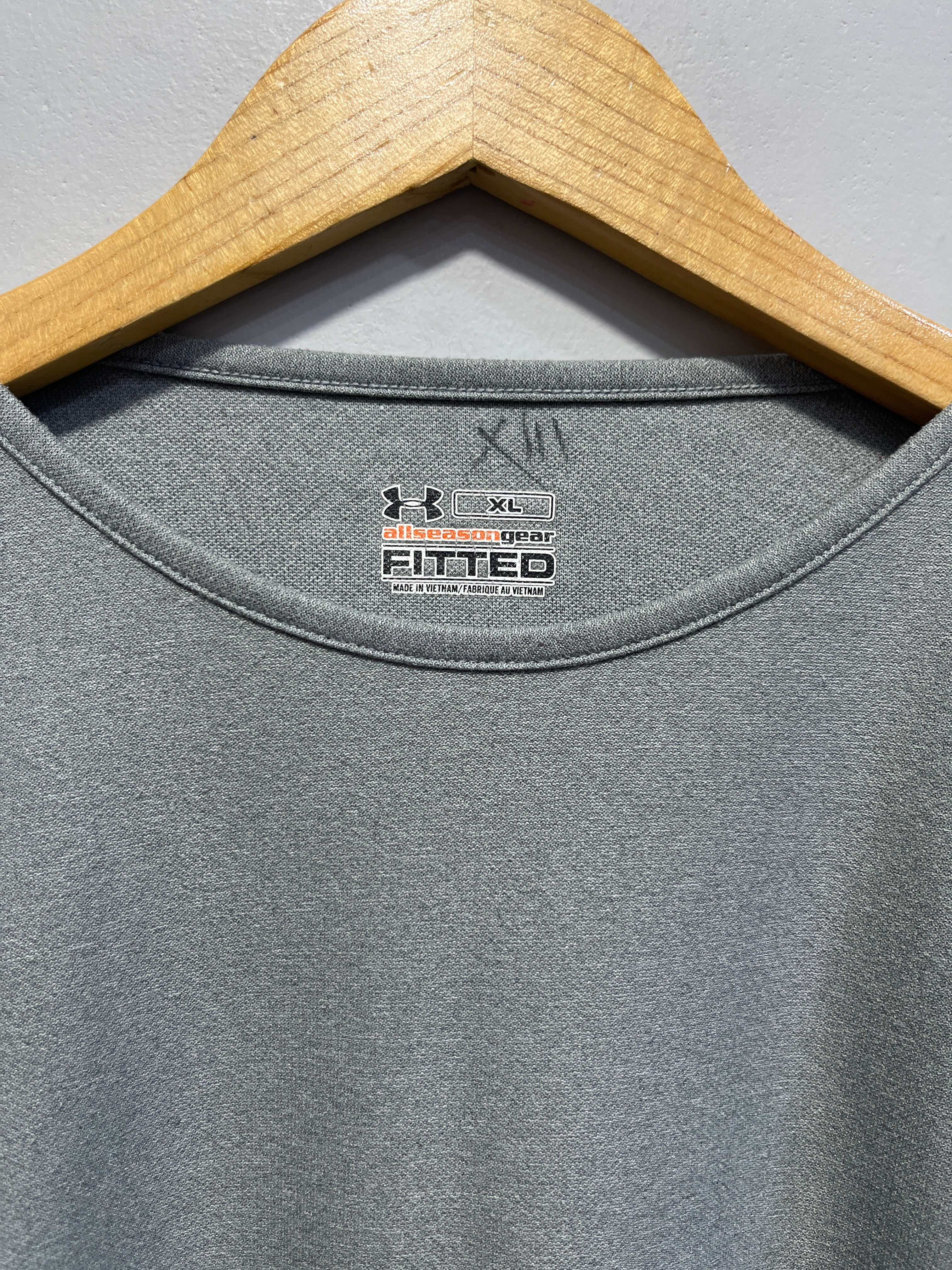 UNDER ARMOUR MEN ROUND NECK T-SHIRT