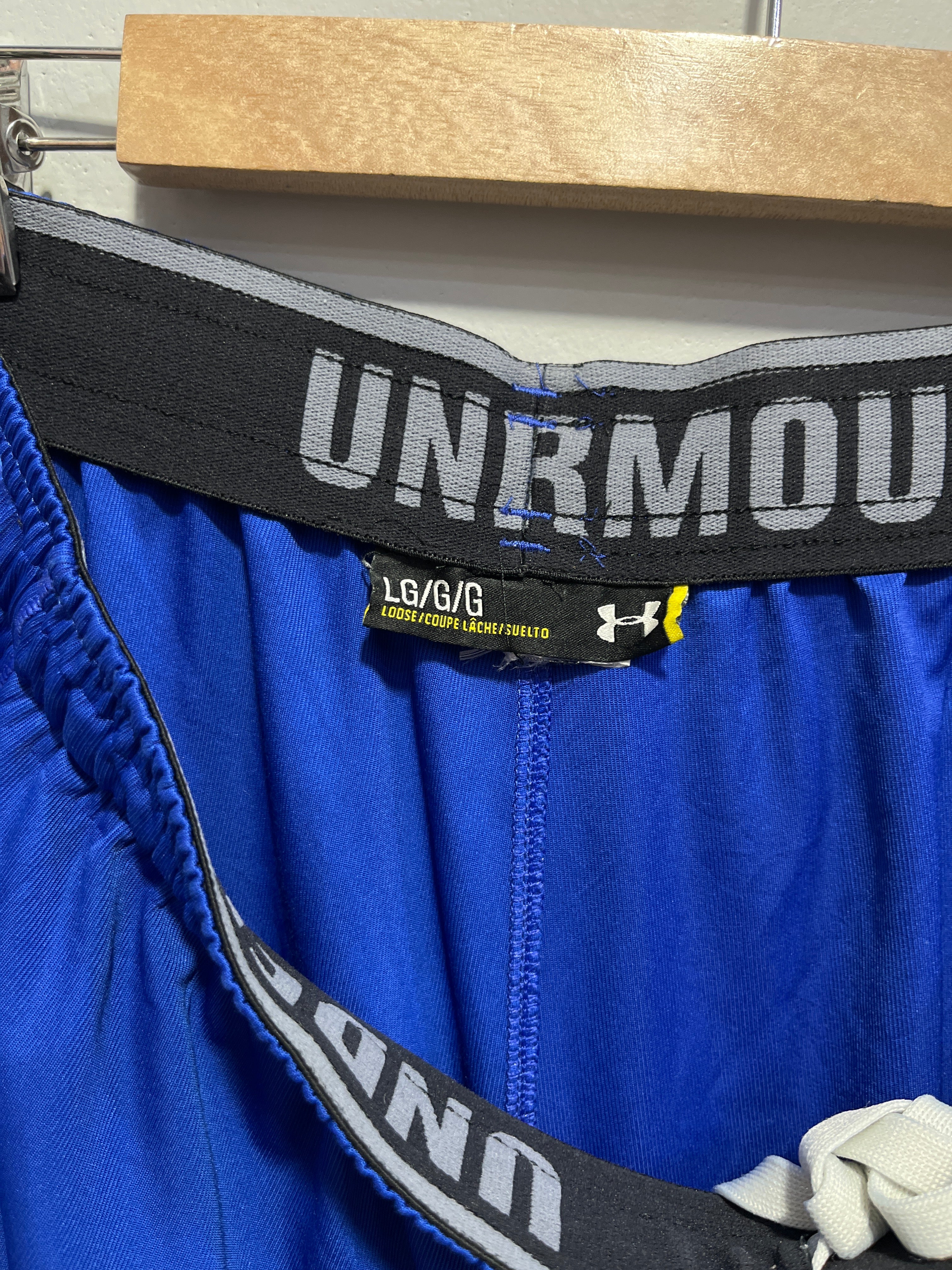 UNDEE ARMOUR MEN SPORT SHORTS