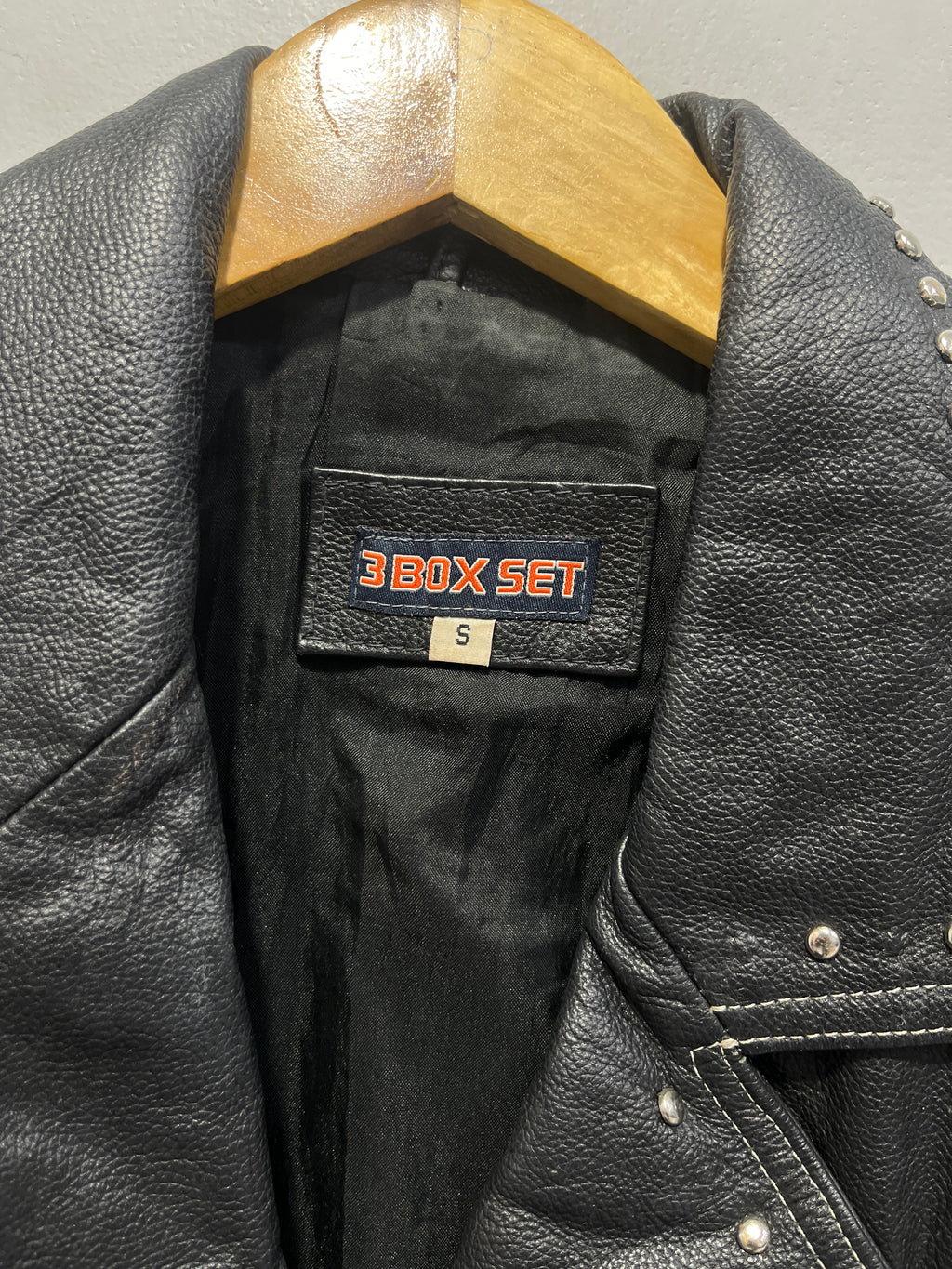 WOMEN LEATHER JACKET