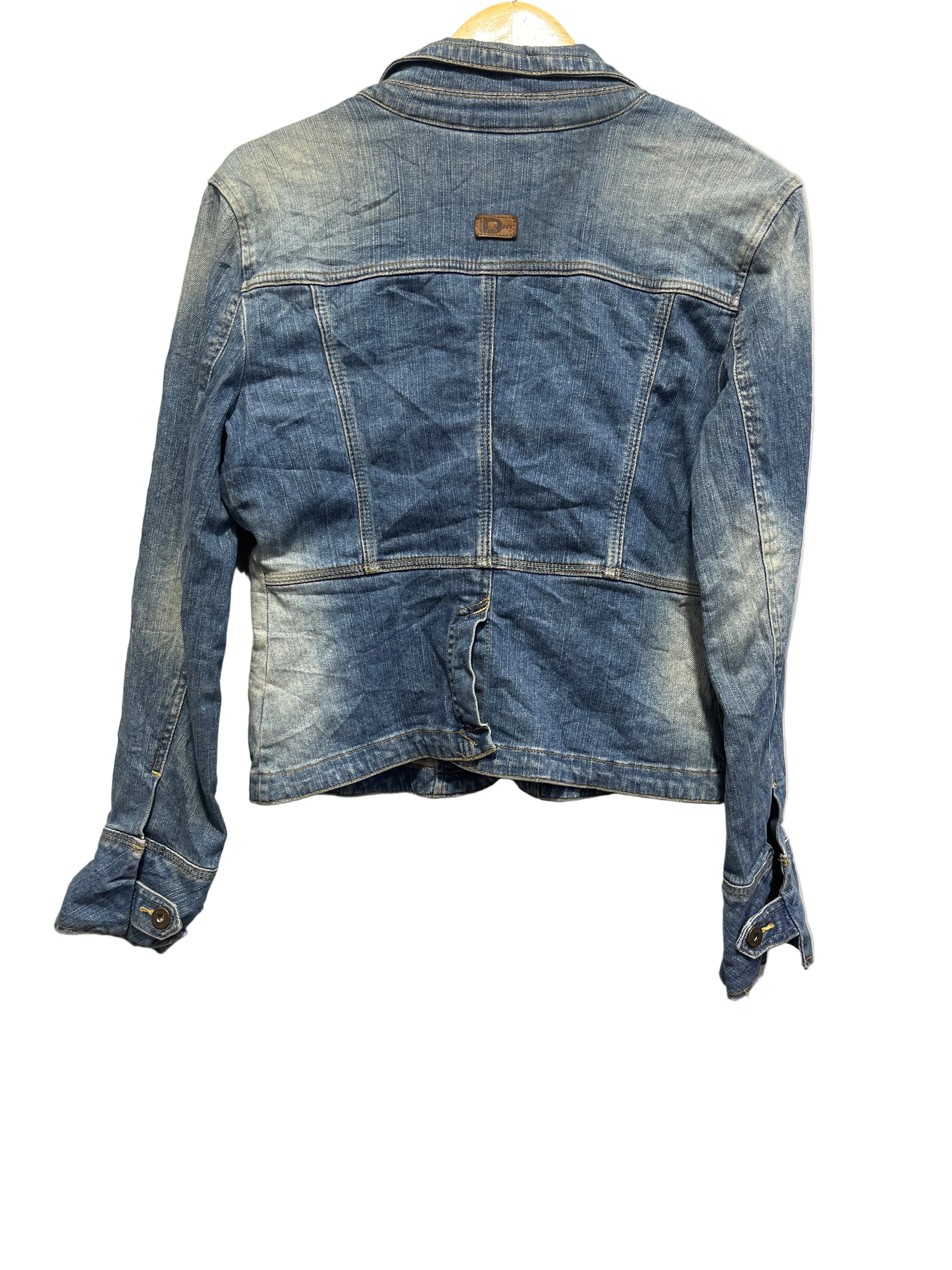 WOMEN DENIM JACKET