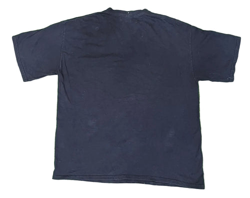 ADIDAS MEN ROUND NECK T-SHIRT ON A WHITE PLIN BACKGROUND 