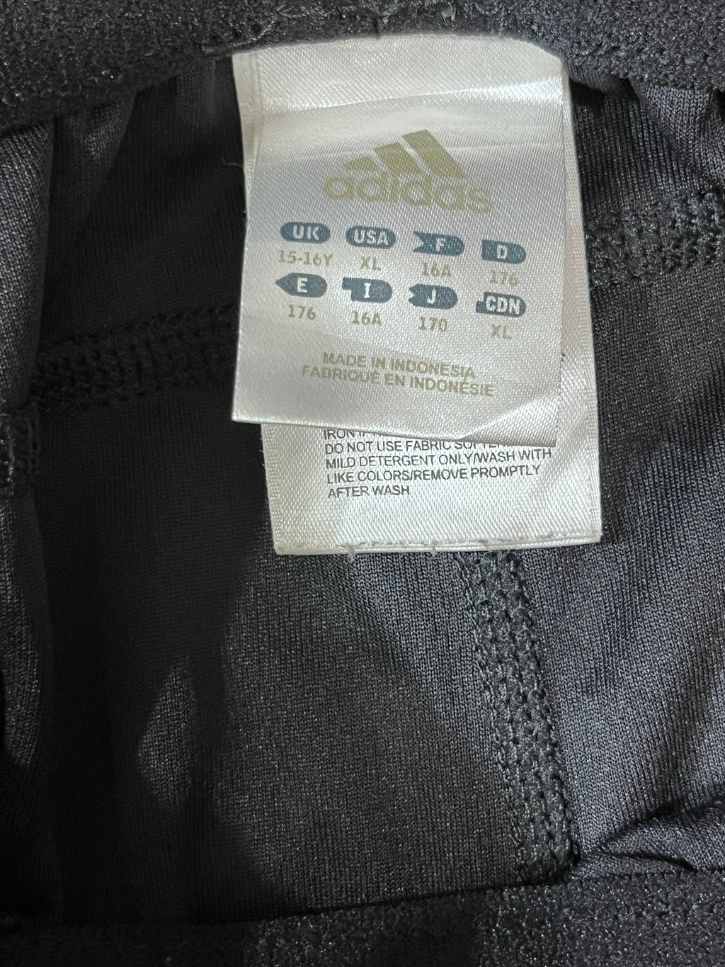 ADIDAS MEN SPORT SHORTS WITH LABEL