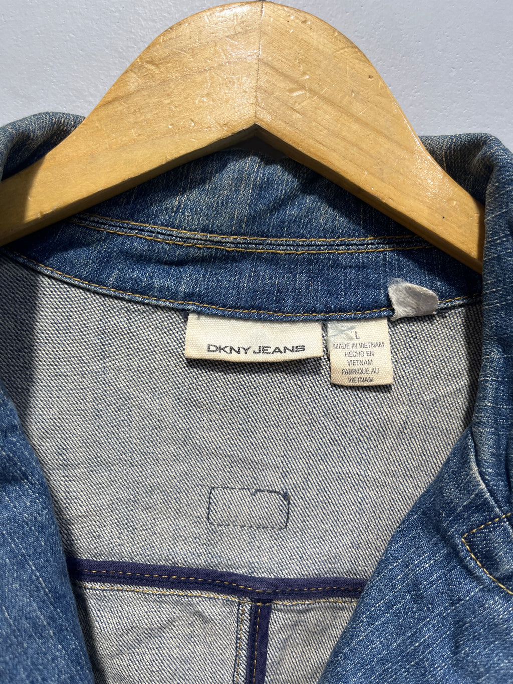 WOMEN DENIM JACKET