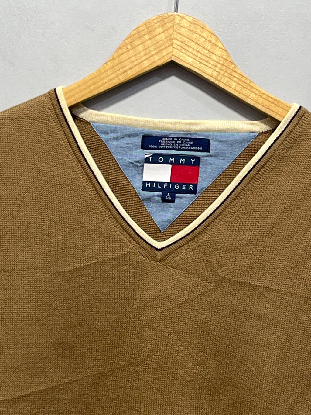TOMMY HILFIGHER MEN SWEATER