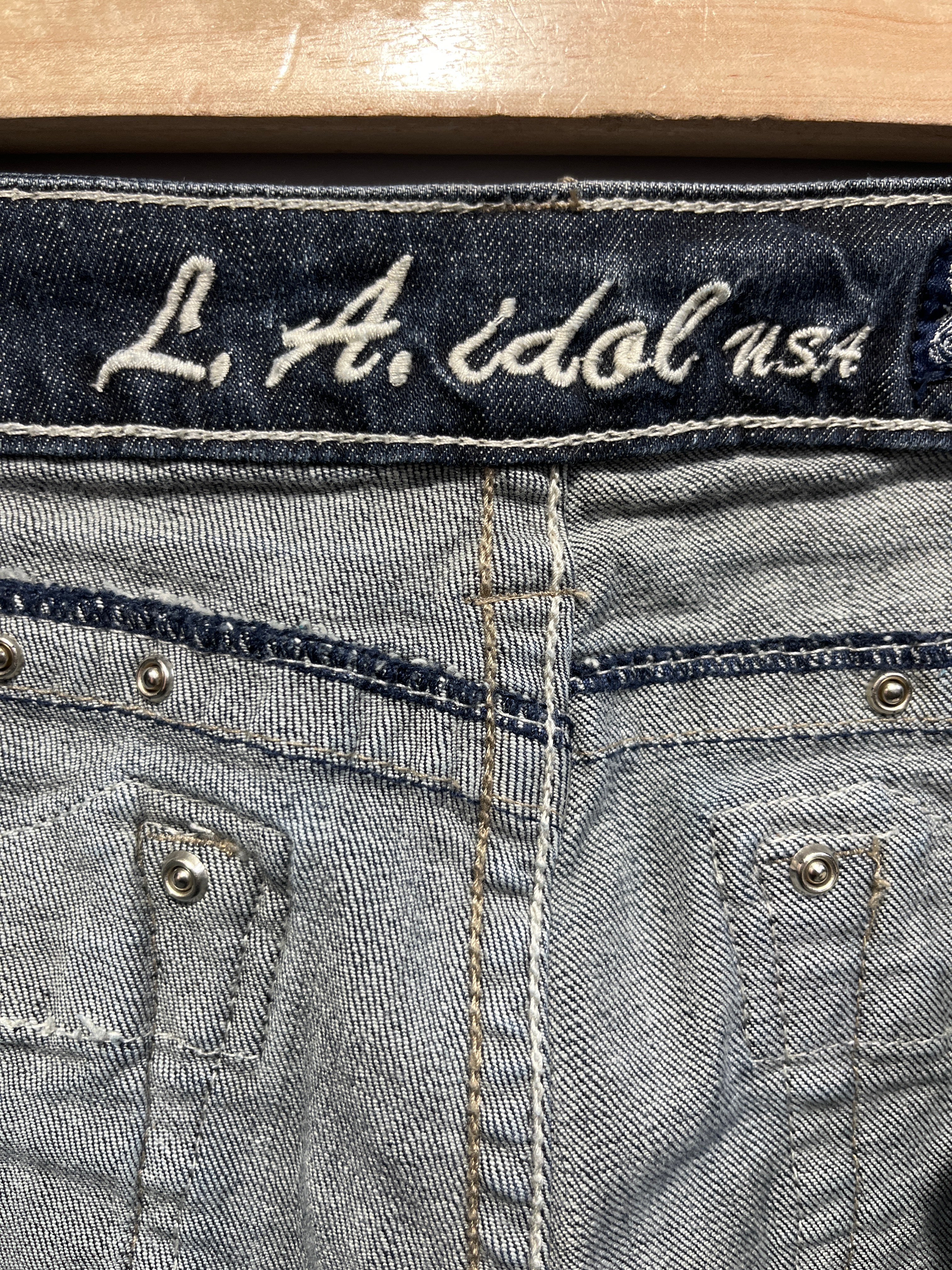 WOMEN DENIM JEANS
