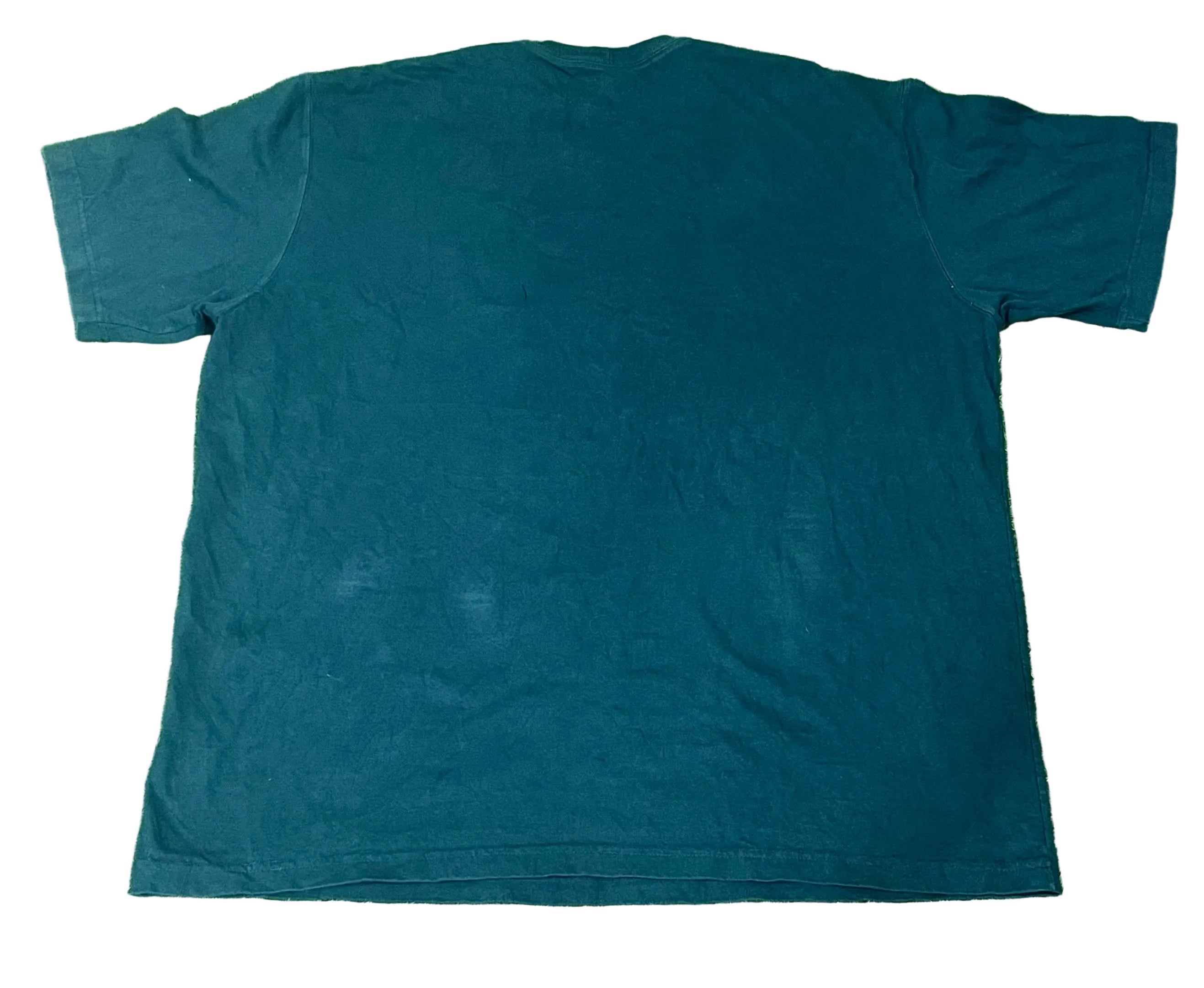 CARHARTT MEN ROUND NECK T-SHIRT ON A WHITE PLAIN BACKGROUND 