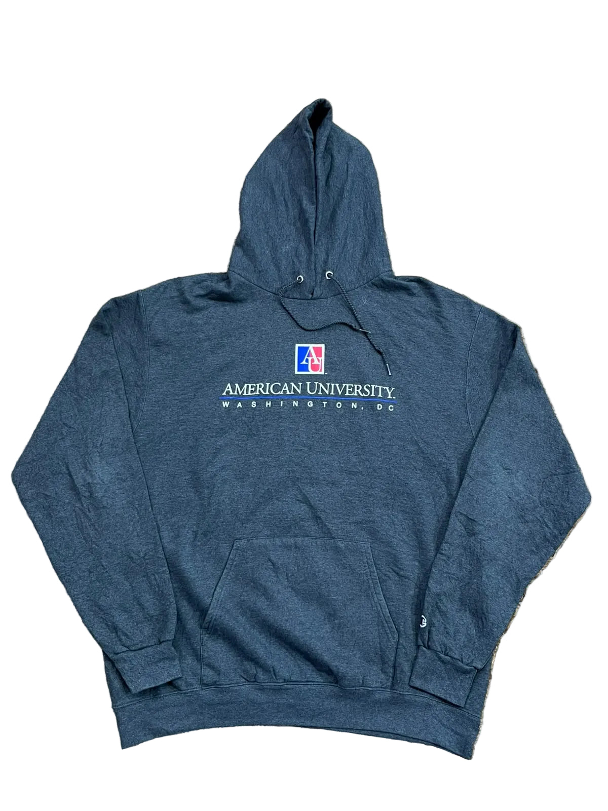CHAMPION MEN SWEAT HOODIE ON THE WHITE BACKGROUND