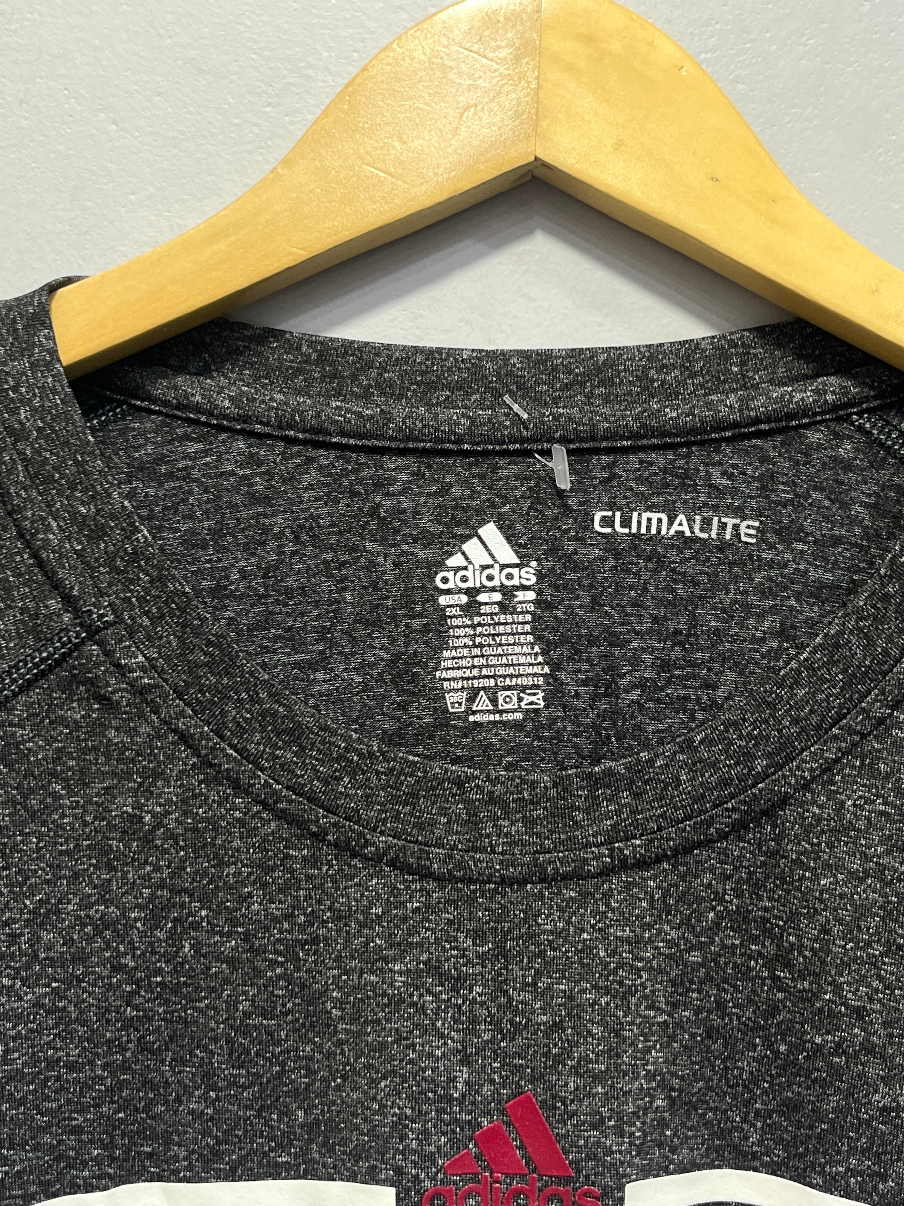 ADIDAS MEN ROUND NECK T-SHIRT