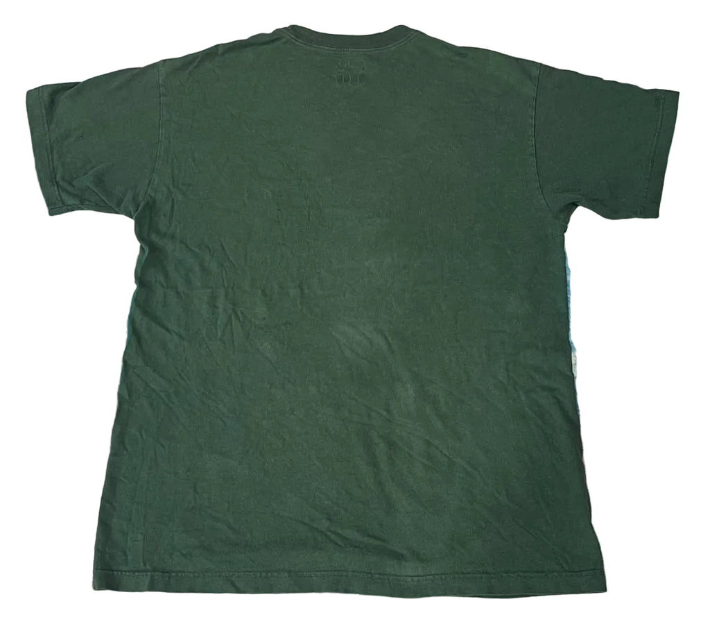 DICKIES MEN ROUND NECK T-SHIRT ON A WHITE PLAIN BACKGROUND 