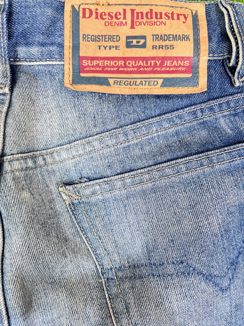 DIESEL WOMEN JEANS WITH LABEL