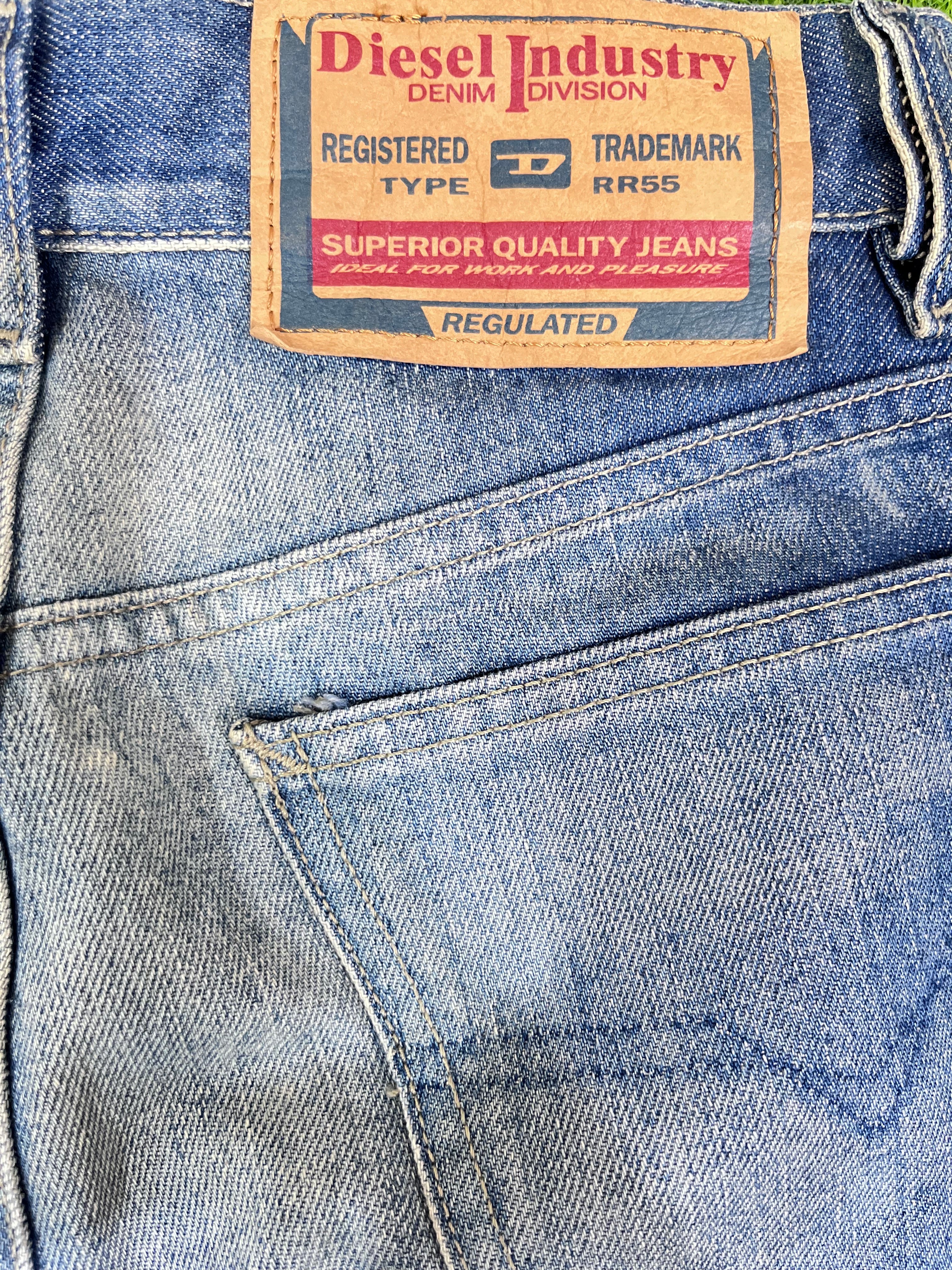 DIESEL WOMEN JEANS WITH LABEL