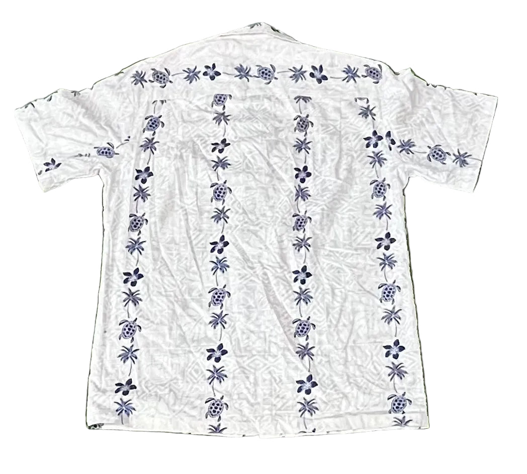 HAWAII MEN SHIRT ON A WHITE PLAIN BACKGROUND 