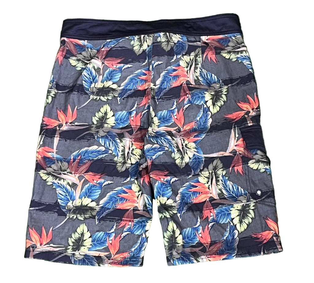 HAWAII MEN SHORTS ON A WHITE PLAIN BACKGROUND 