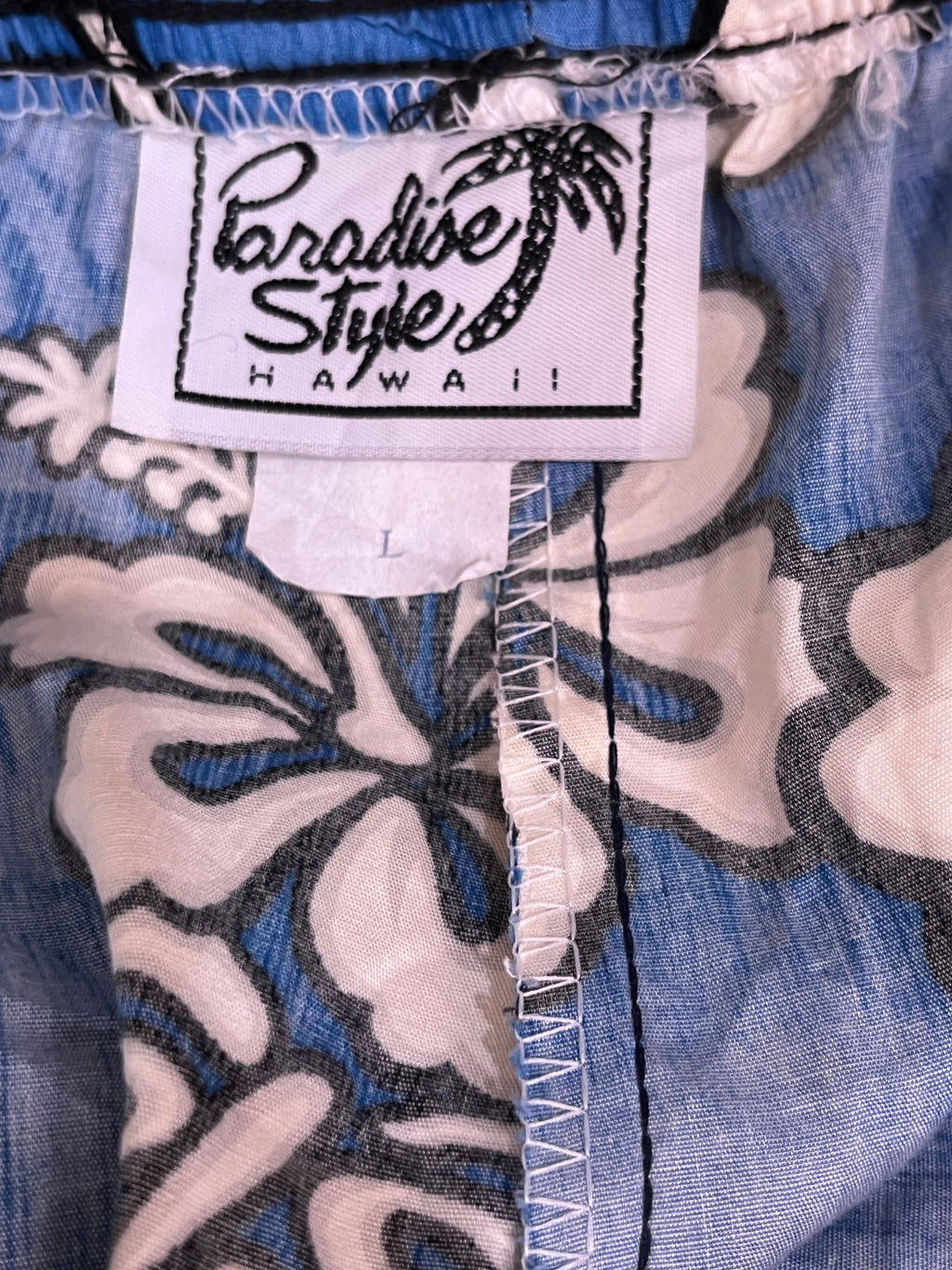 HAWAII MEN SHORTS WITH LABEL