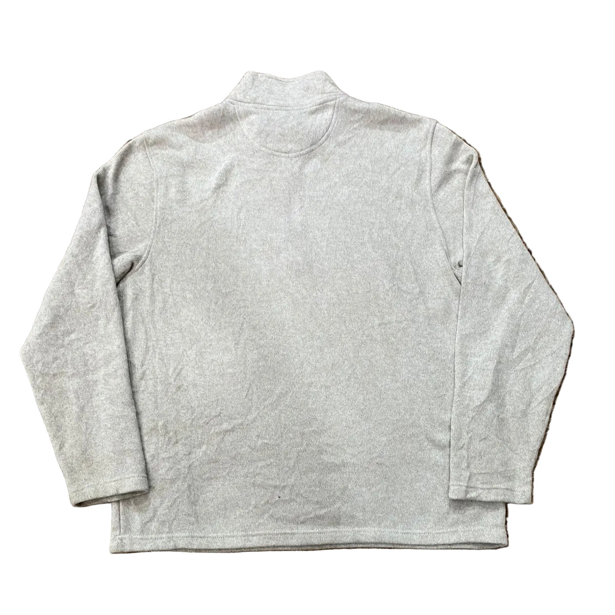 IZOD MEN SWEATER WHITE PLAIN BACKGROUND
