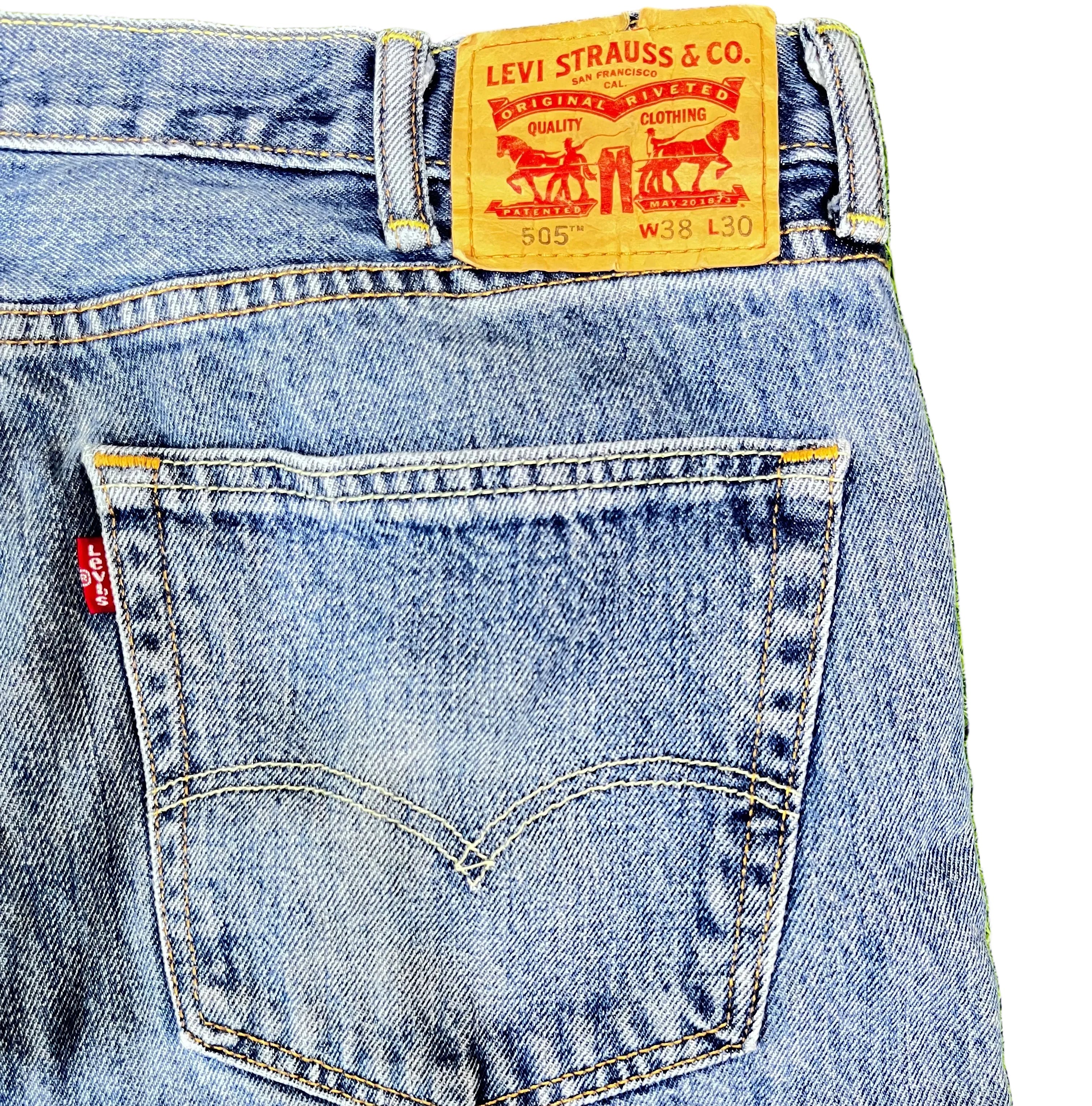 Levis men denim jeans with label