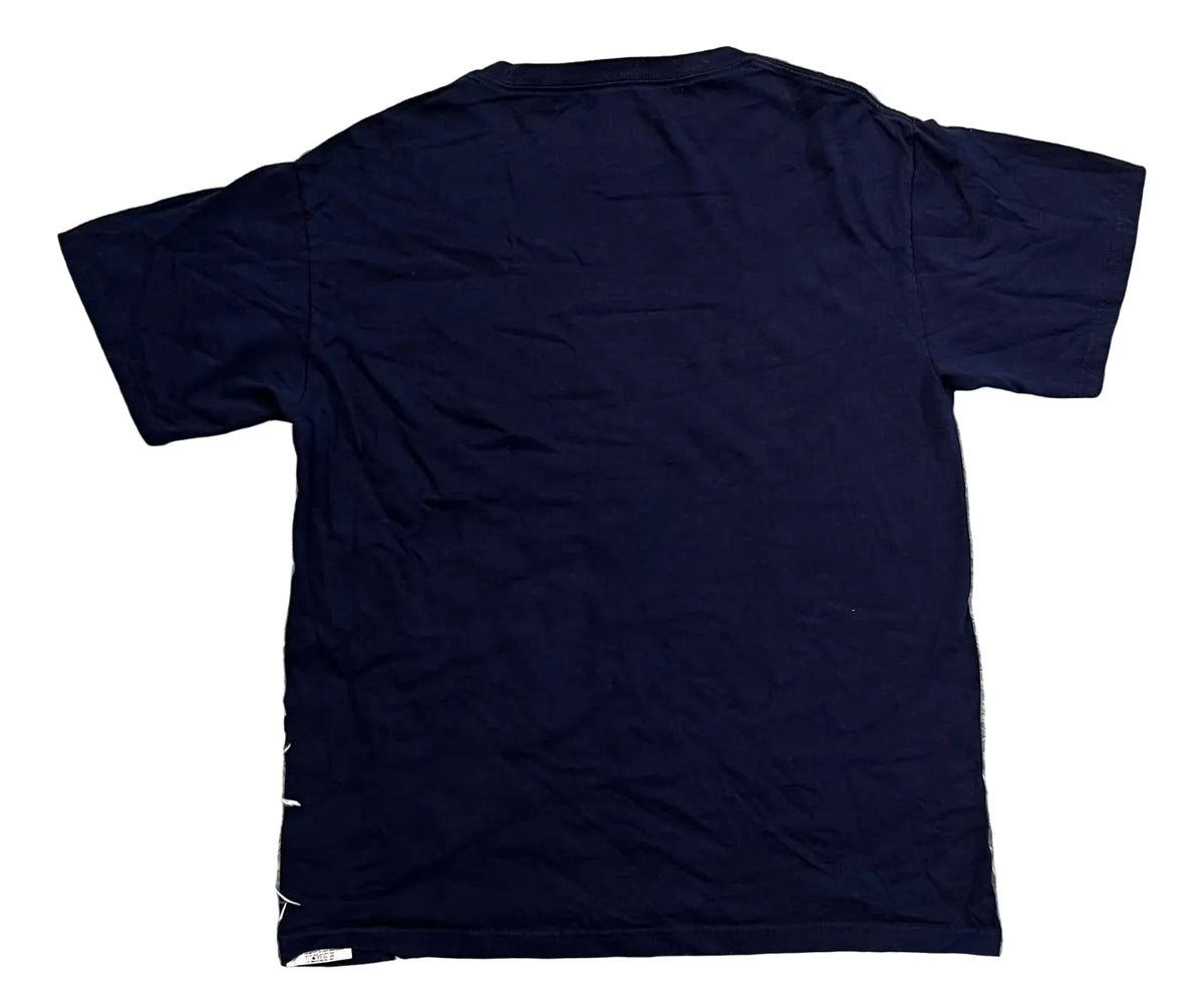 A dark navy blue short-sleeve t-shirt 