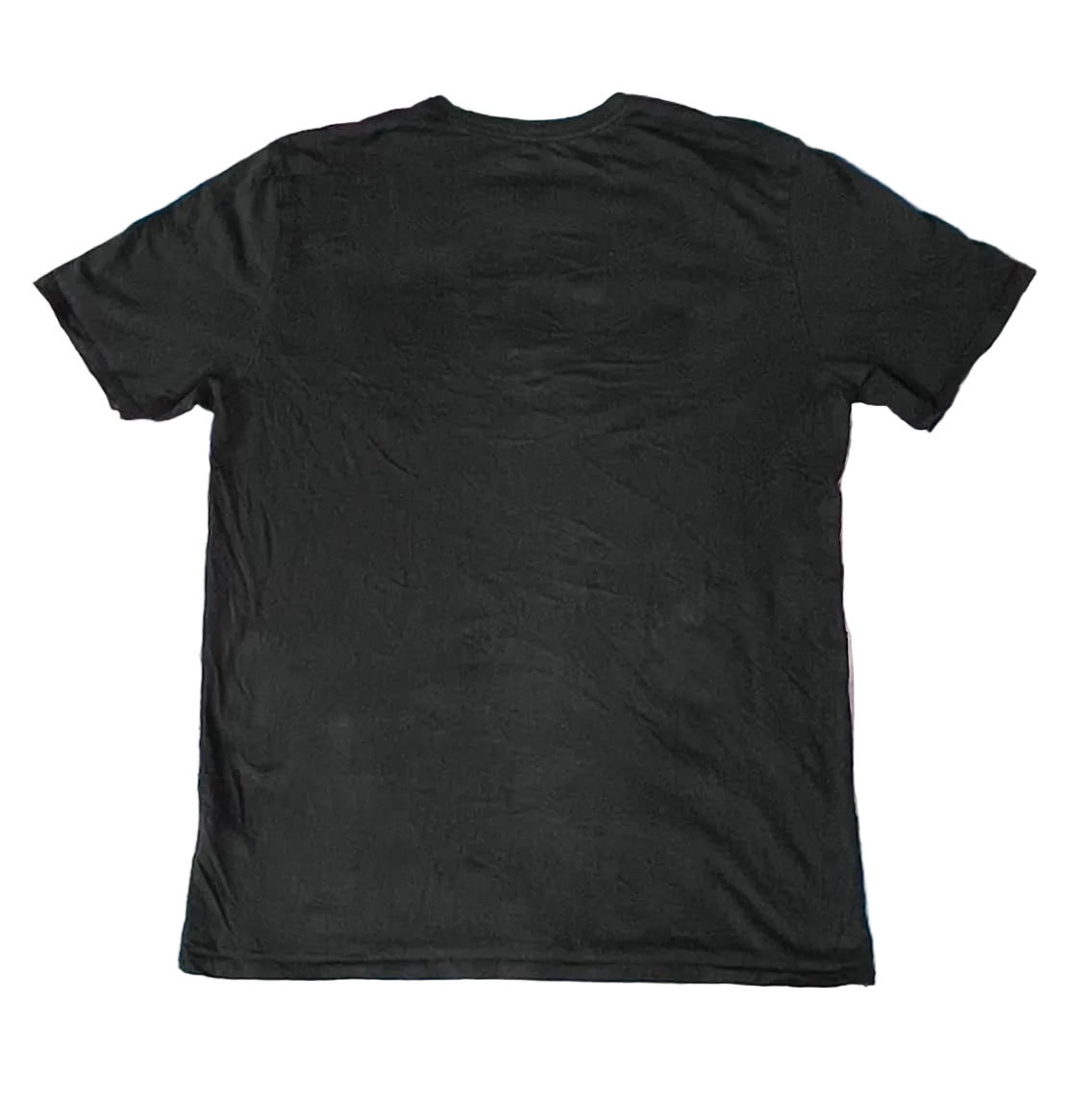 NIKE MEN ROUND NECK T-SHIRT ON A WHITE PLAIN BACKGROUND 