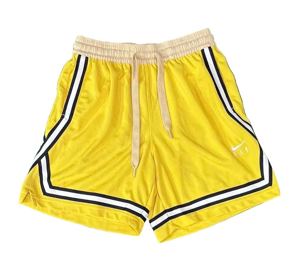 NIKE MEN SPORT SHORT ON A WHITE PLAIN BACKGROUND 