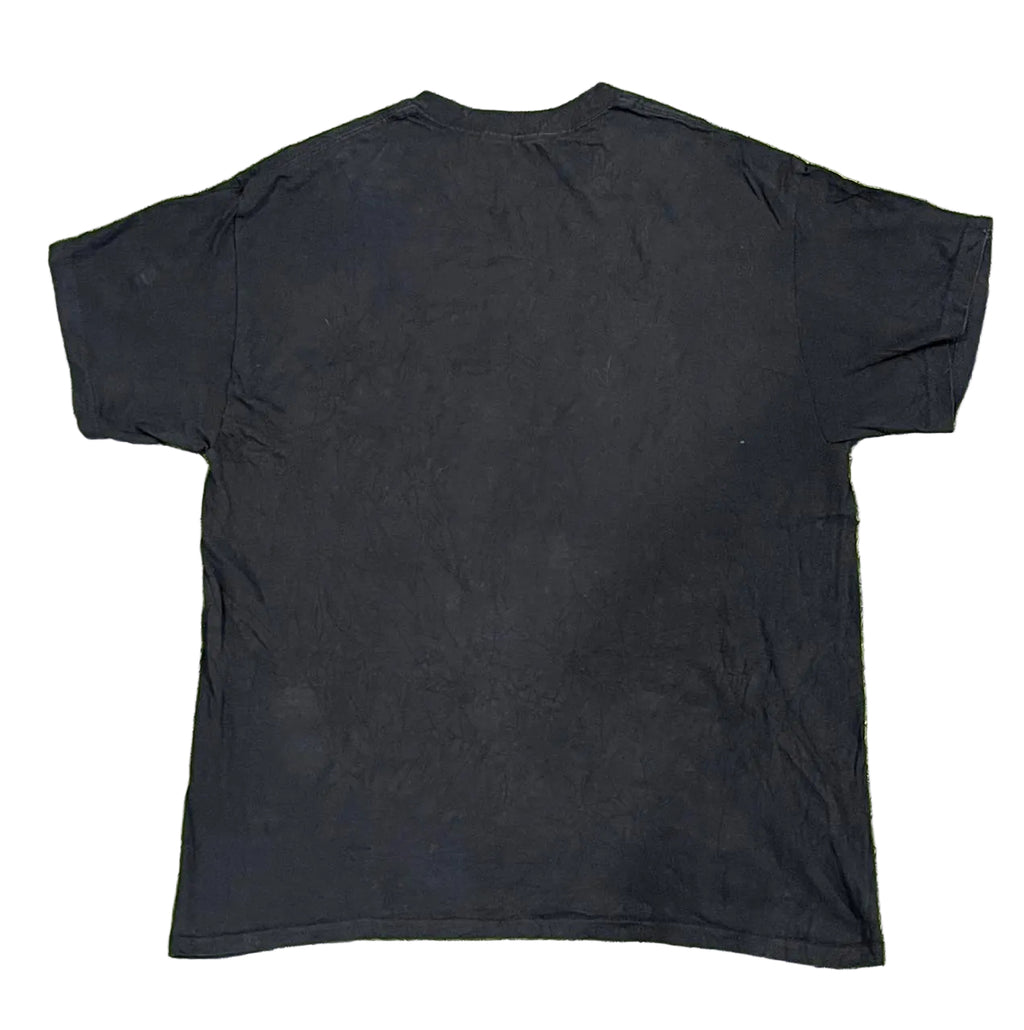 VINTAGE MEN PRINTED T-SHIRT ON A WHITE PLAIN BACKROUND 