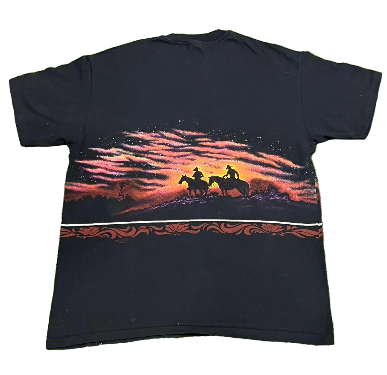 VINTAGE MEN PRINTED T-SHIRT ON A WHTE PLAIN BACKGROUND 