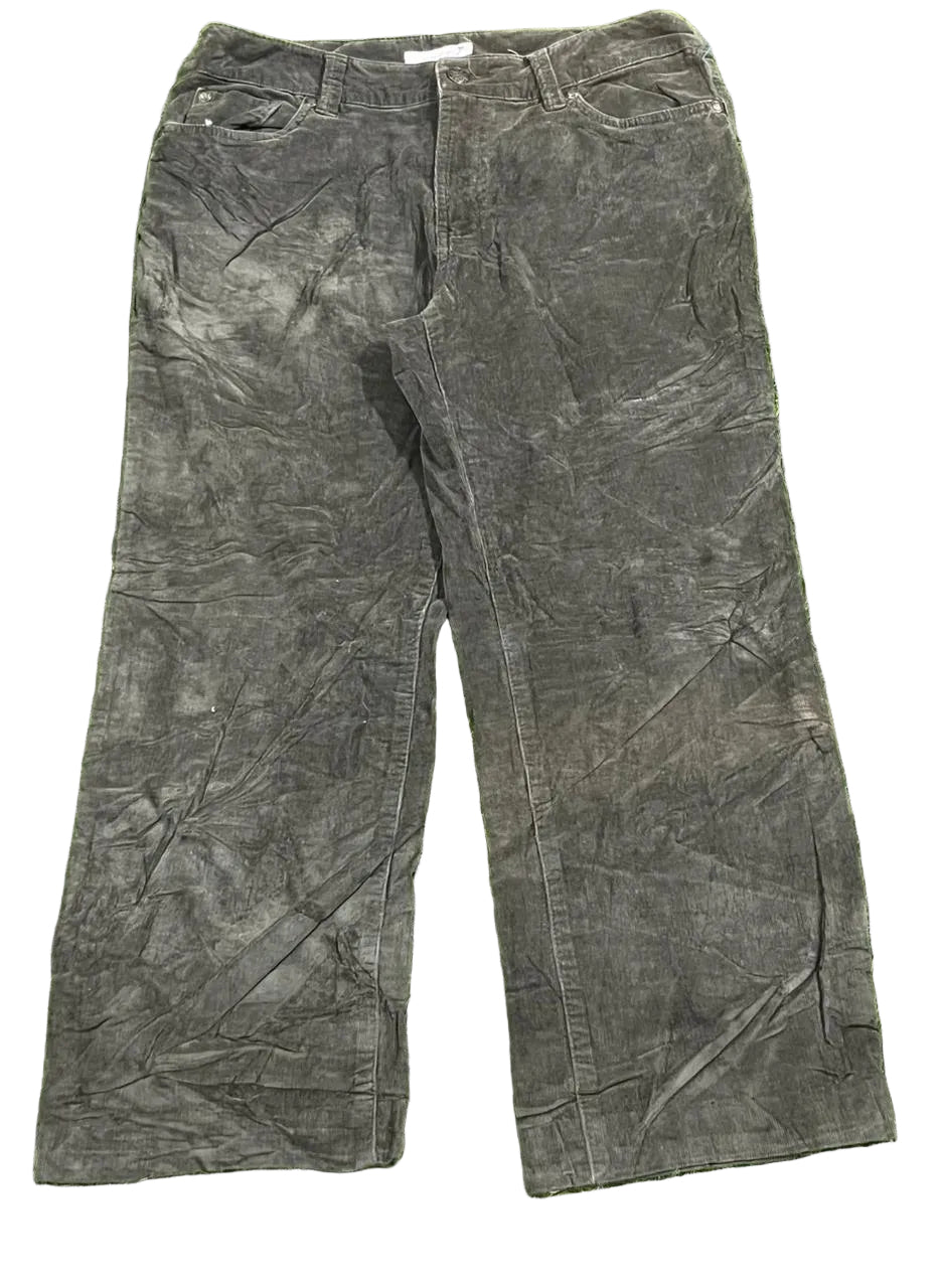Y2K WOMEN CORDUROY GRAY PANT ON A WHITE PLAIN BACKGROUND