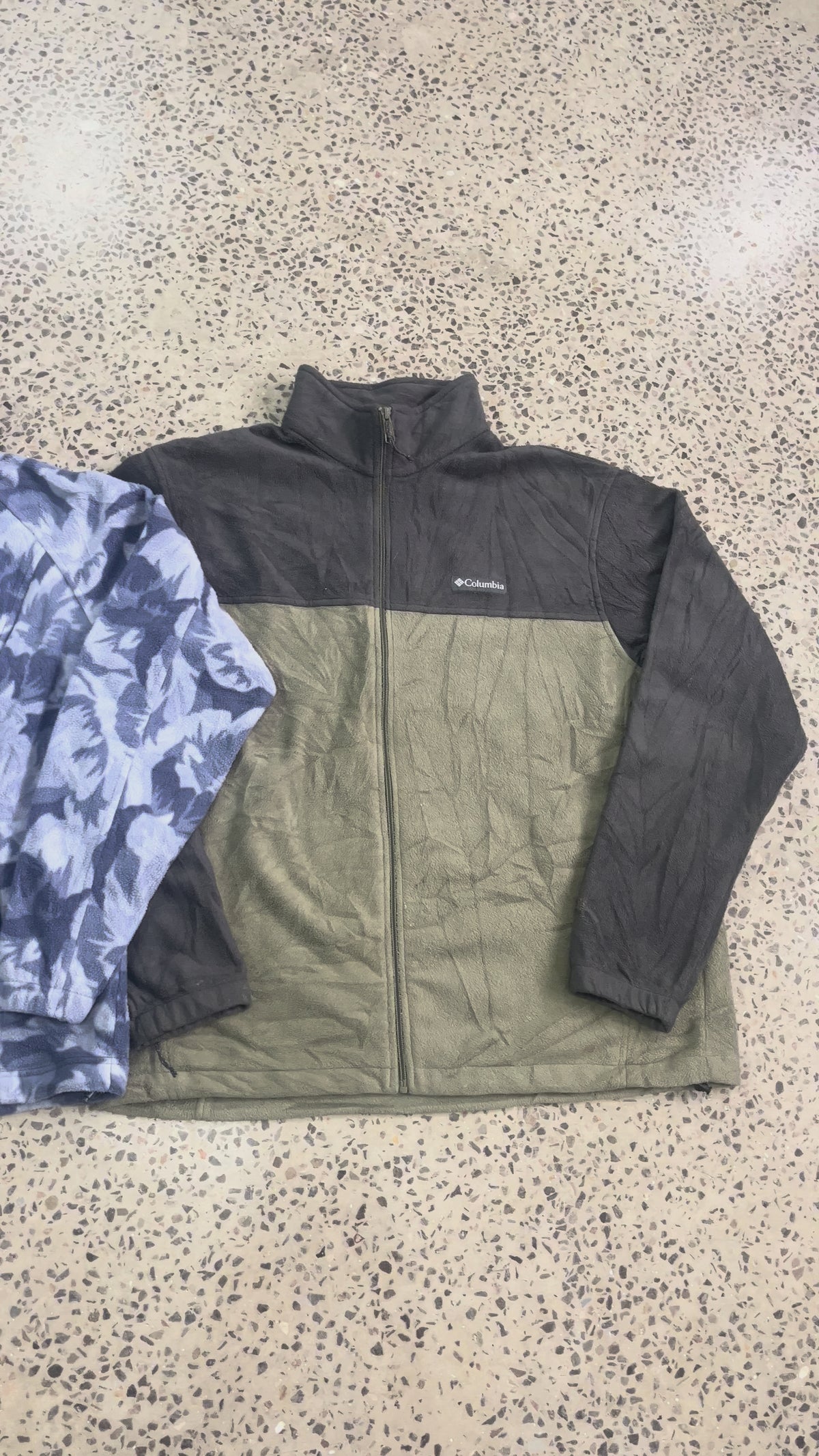 1KG VINTAGE CLOTHING BUNDLE