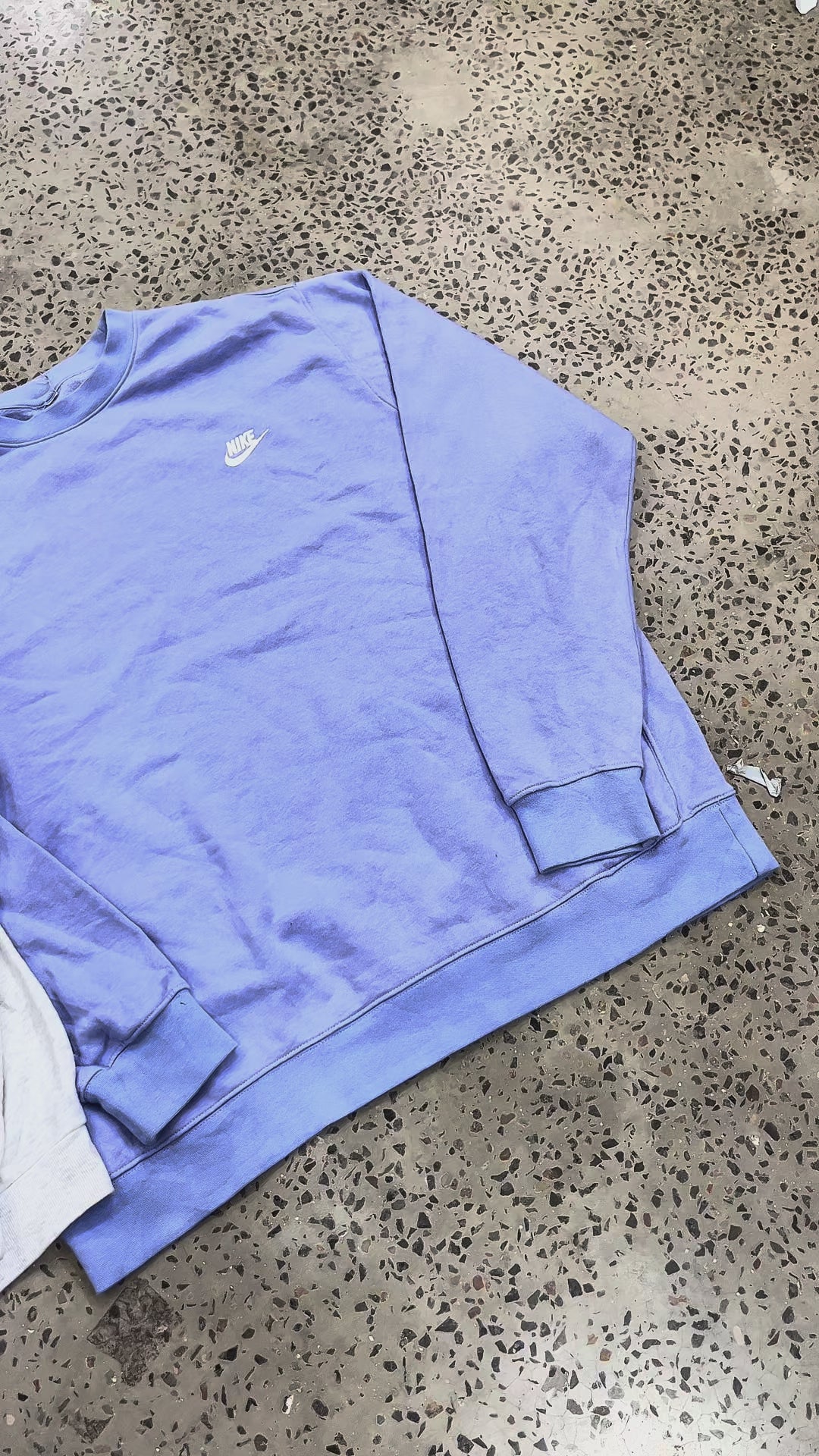 1KG VINTAGE CLOTHING BUNDLE