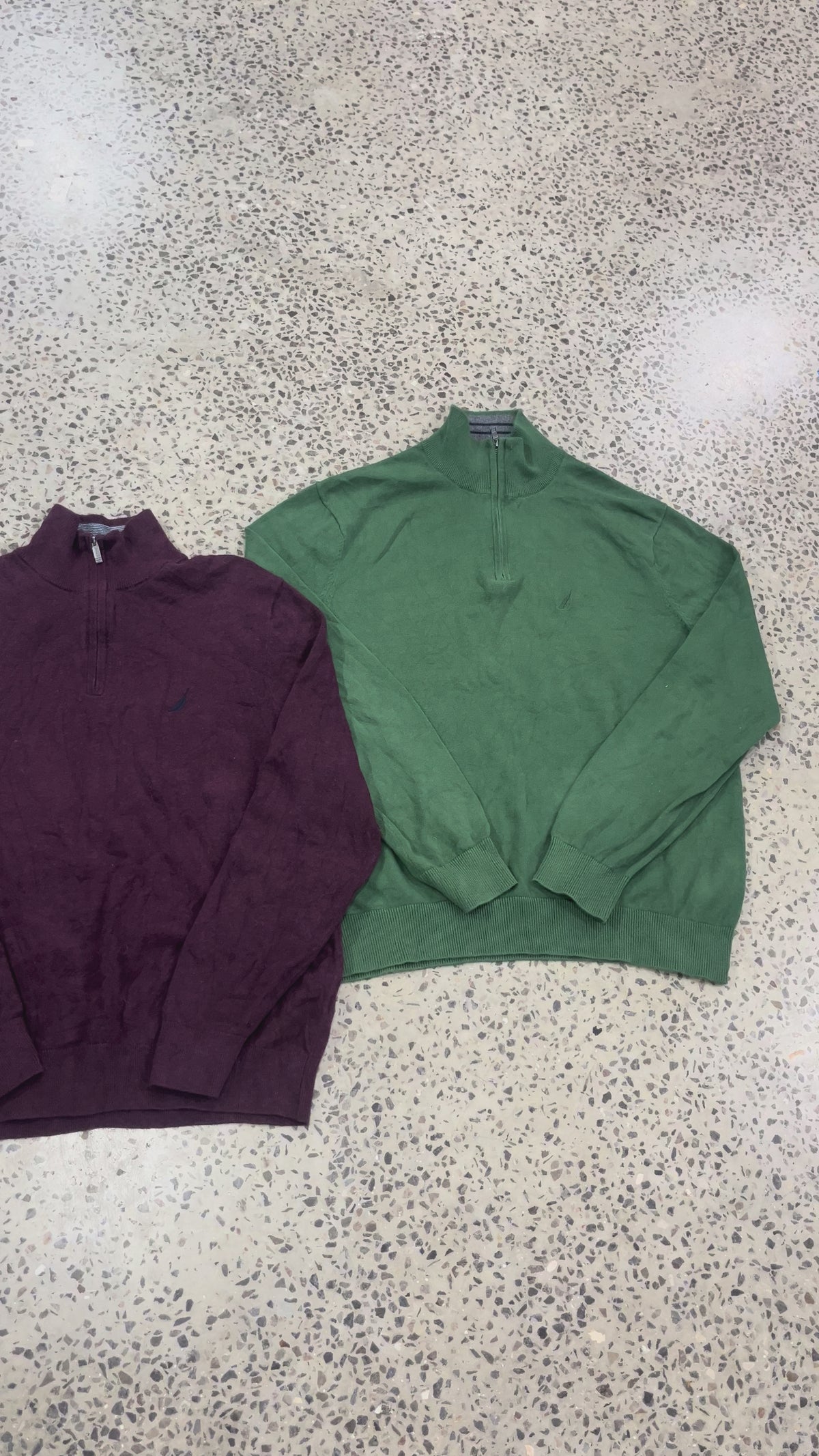 1KG VINTAGE CLOTHING BUNDLE