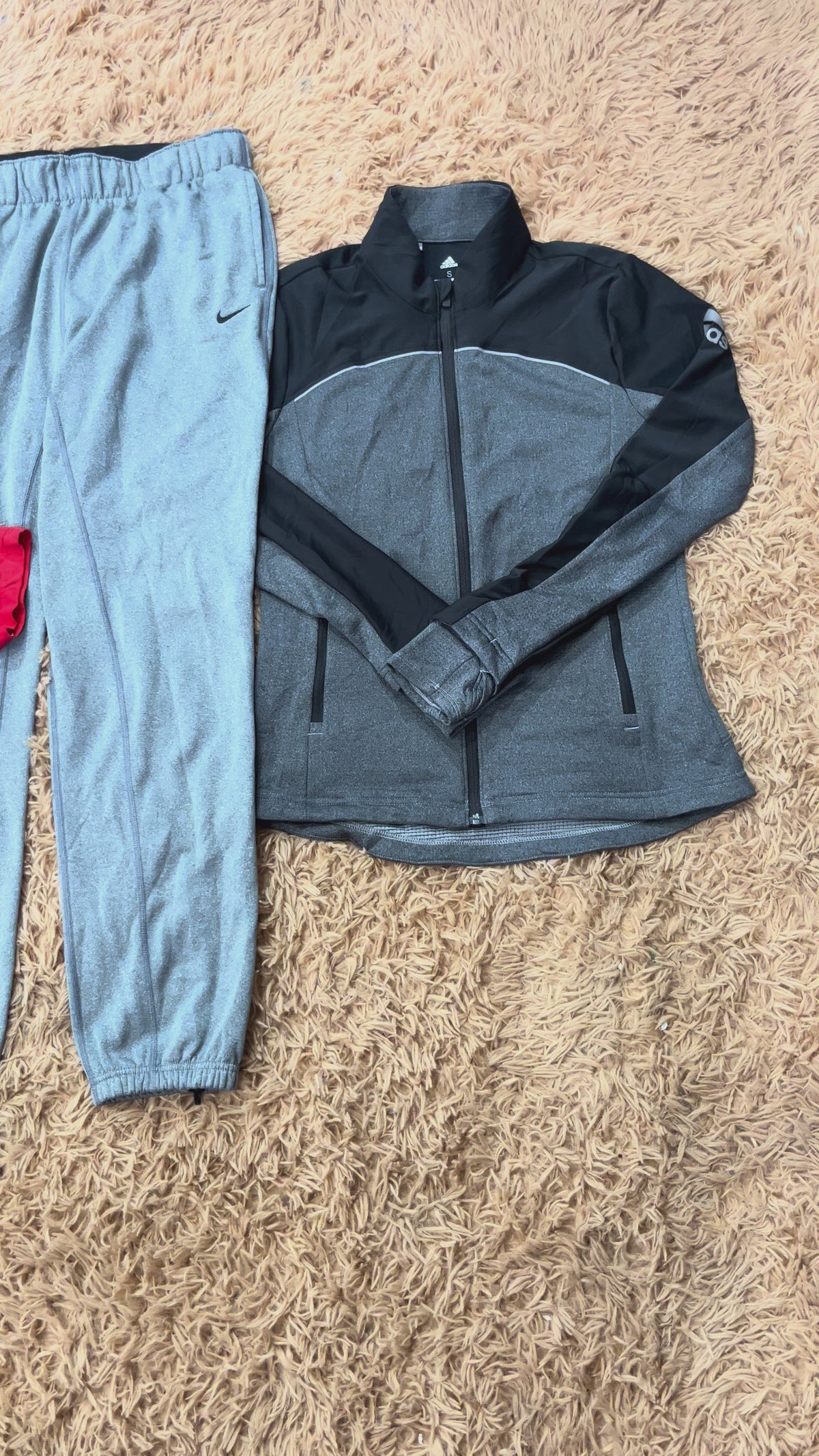 1KG VINTAGE CLOTHING BUNDLE