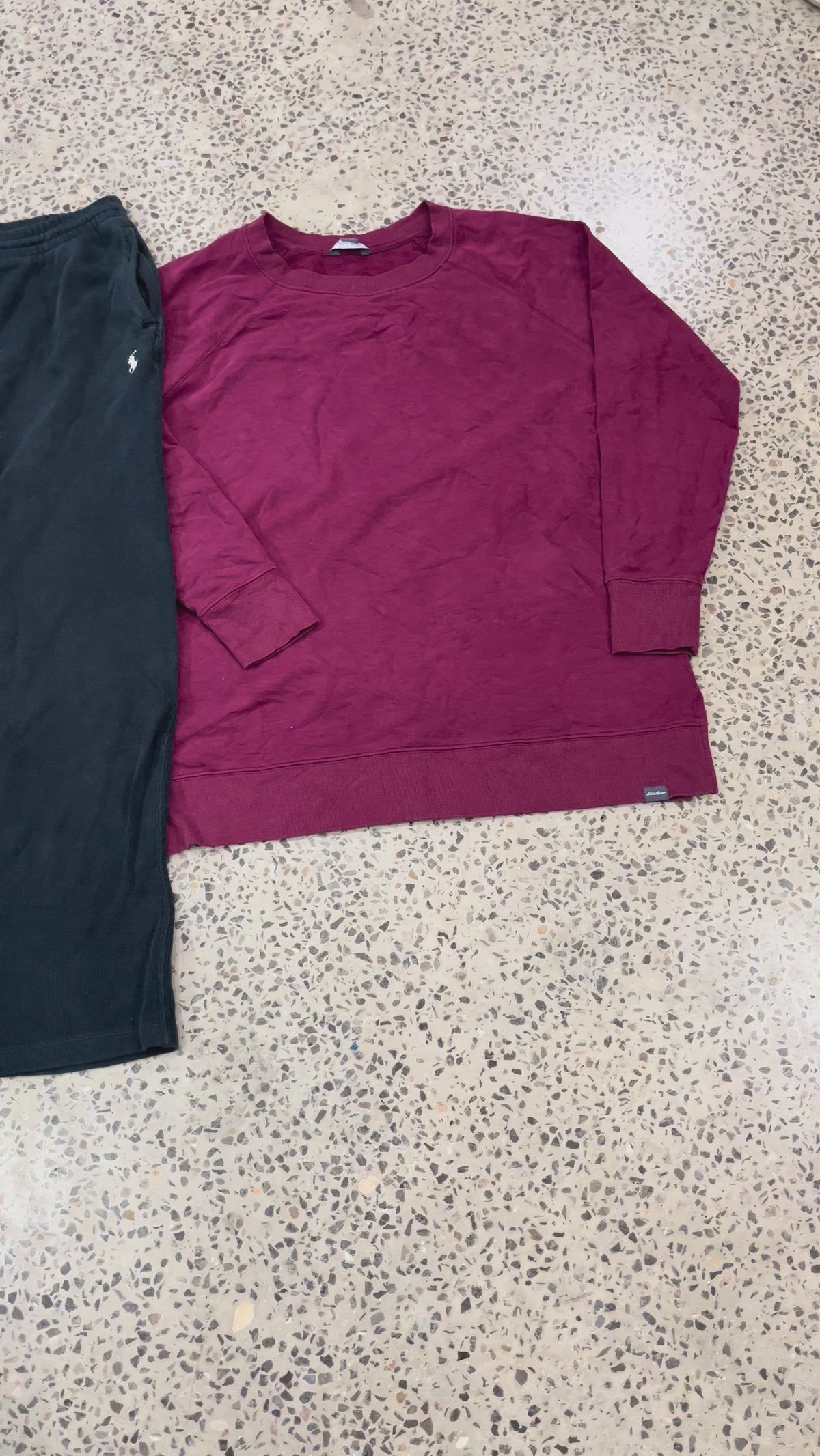 1KG VINTAGE CLOTHING BUNDLE