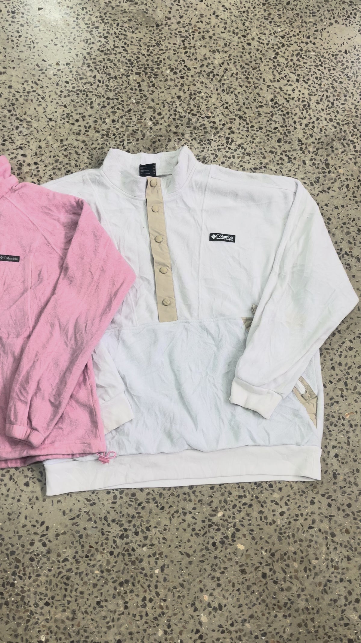 1KG VINTAGE CLOTHING BUNDLE